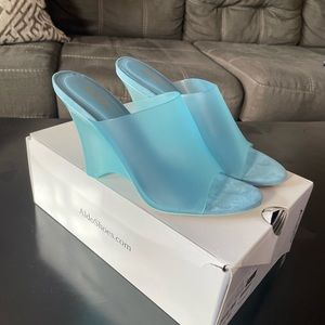 Aldo shoes blue PVC size 7 heel